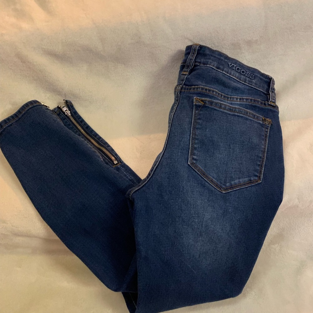 VIGOSS dark  blue jeans.